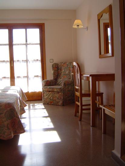 Hotel Anaya Пуенте-ла-Рейна-де-Хака Номер фото